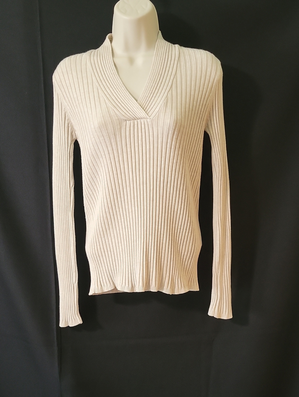 Grace Ribbed V-Neck Long Sleeve Women's Sweater - Cream, Size M
